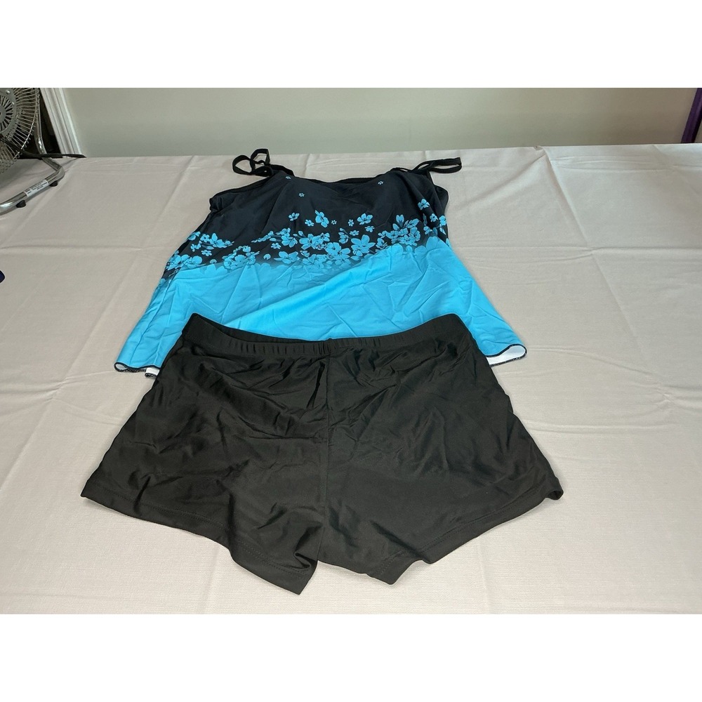 B2PRITY Women's Tankini Swimsuit Set NWOT Blue Floral 2 Pc Swim Shorts Size M